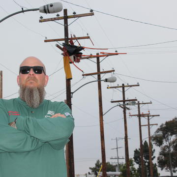 Journeyman Lineman Glen Vivas