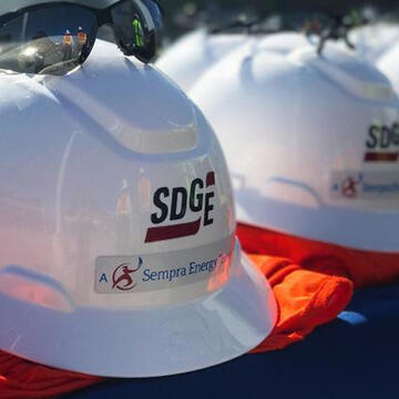 SD&GE safety helmet, vests, and goggles